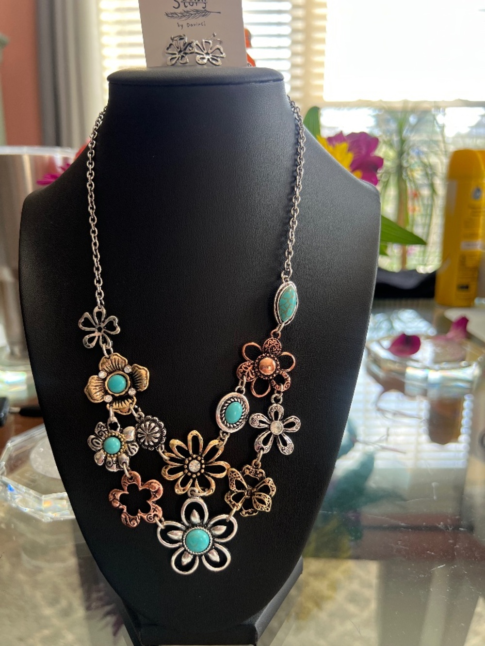 Story by Davinci mixed metal floral necklace with matching earrings